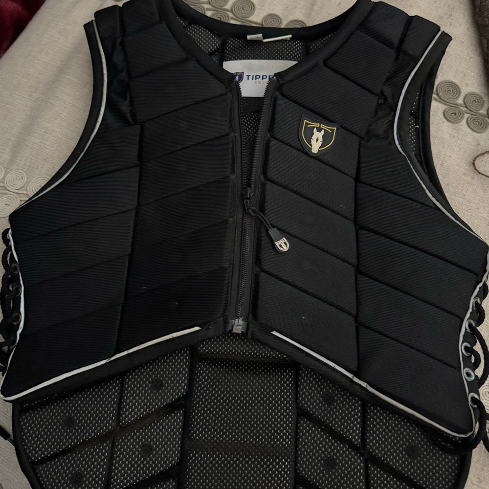 Tipperary Equestrian Black Vest